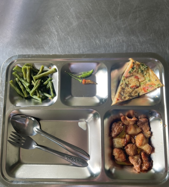 Món ăn khay mẫu số 18