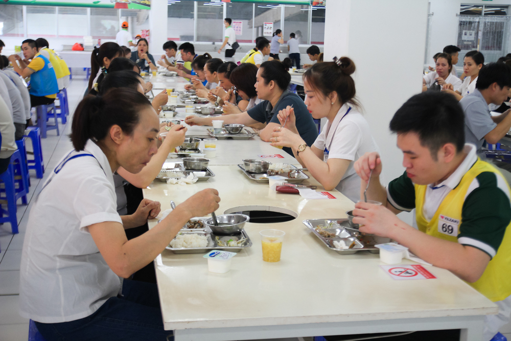 Nhà cung cấp suất ăn công nghiệp là gì?
