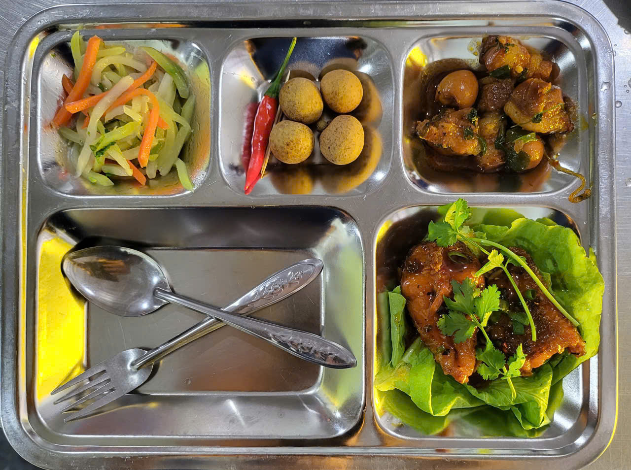 Cung cấp suất ăn cho nhà máy, xí nghiệp tại KCN Rạch Bắp