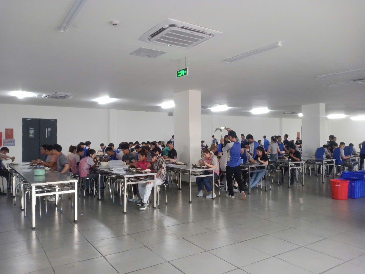 Nhà cung cấp suất ăn công nghiệp tại Bến Cát: Công ty VinaGreen